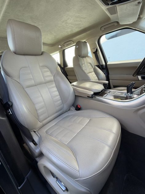 LAND ROVER RANGE ROVER SPORT 4.4 SDV8 HSE AUTOBIOGRAPHY / TOIT OUVRANT / ATTELAGE GARANTIE 6 MOIS  