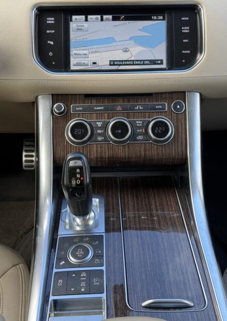 LAND ROVER RANGE ROVER SPORT 4.4 SDV8 HSE AUTOBIOGRAPHY / TOIT OUVRANT / ATTELAGE GARANTIE 6 MOIS  
