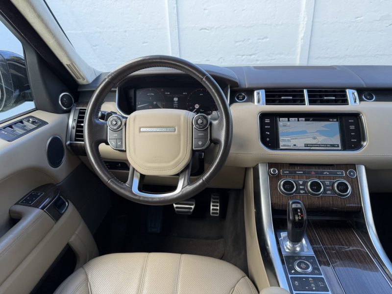 LAND ROVER RANGE ROVER SPORT 4.4 SDV8 HSE AUTOBIOGRAPHY / TOIT OUVRANT / ATTELAGE GARANTIE 6 MOIS  