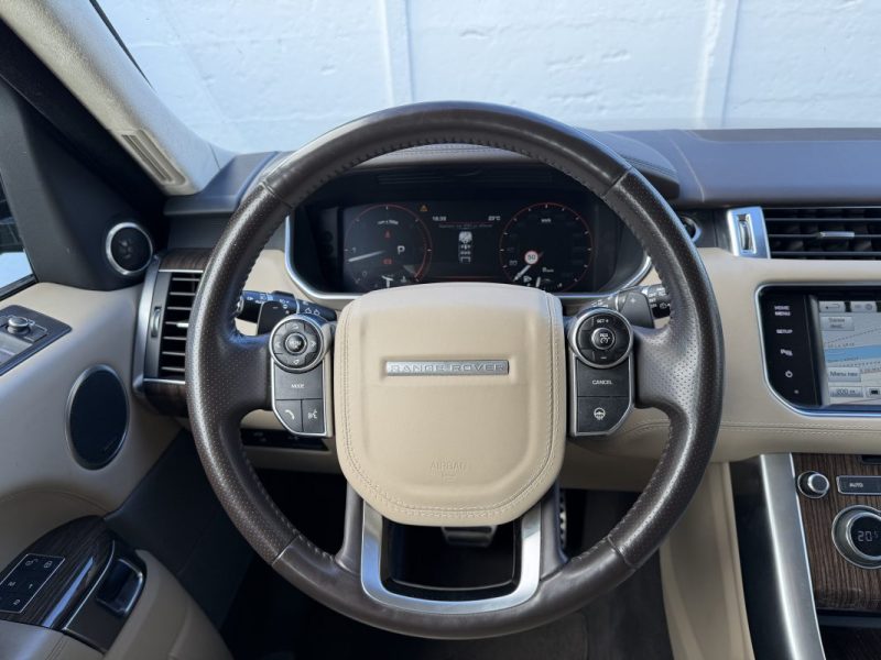 LAND ROVER RANGE ROVER SPORT 4.4 SDV8 HSE AUTOBIOGRAPHY / TOIT OUVRANT / ATTELAGE GARANTIE 6 MOIS  