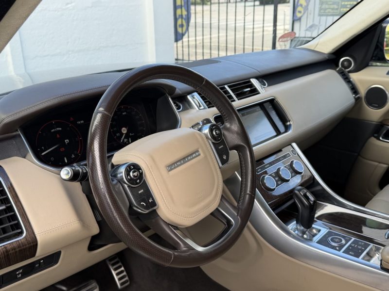 LAND ROVER RANGE ROVER SPORT 4.4 SDV8 HSE AUTOBIOGRAPHY / TOIT OUVRANT / ATTELAGE GARANTIE 6 MOIS  
