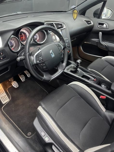 CITROEN DS4 1.6 E-HDI 115 URBAN SHOW 2014