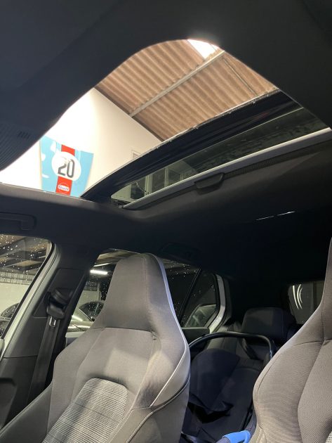 MAGNIFIQUE GOLF 8 GTD 2.0 200CH (TOIT OUVRANT , APPLE CARPLAY, SIÈGES CHAUFFANTS)⭐️⭐️⭐️⭐️⭐️