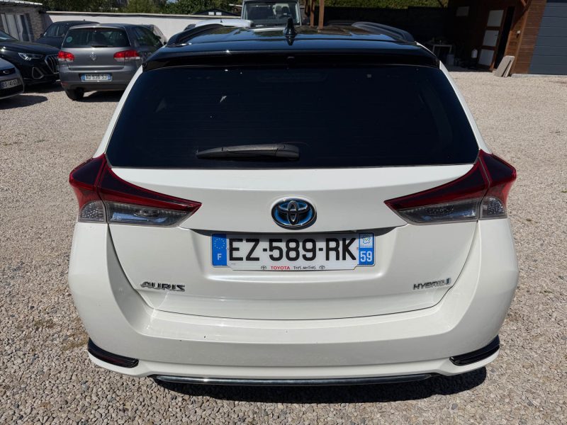 TOYOTA AURIS TOURING SPORTS HYBRIDE 136H 2018 1ER MAIN