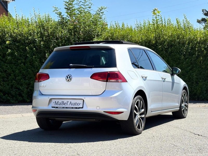 ✅ Magnifique VOLKSWAGEN GOLF VII 1.2 TSi HighLine // Première Main // Suivi Complet Volkswagen