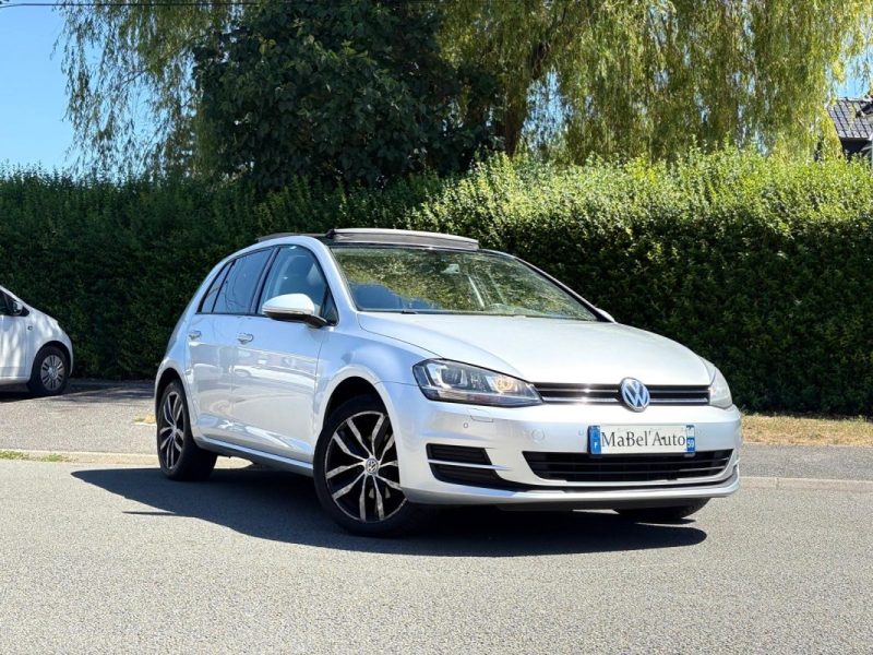 ✅ Magnifique VOLKSWAGEN GOLF VII 1.2 TSi HighLine // Première Main // Suivi Complet Volkswagen