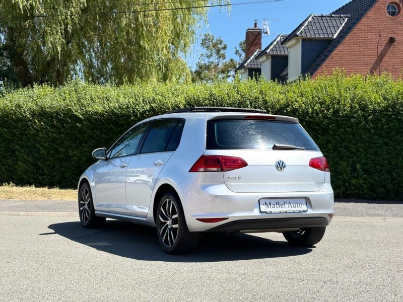 ✅ Magnifique VOLKSWAGEN GOLF VII 1.2 TSi HighLine // Première Main // Suivi Complet Volkswagen