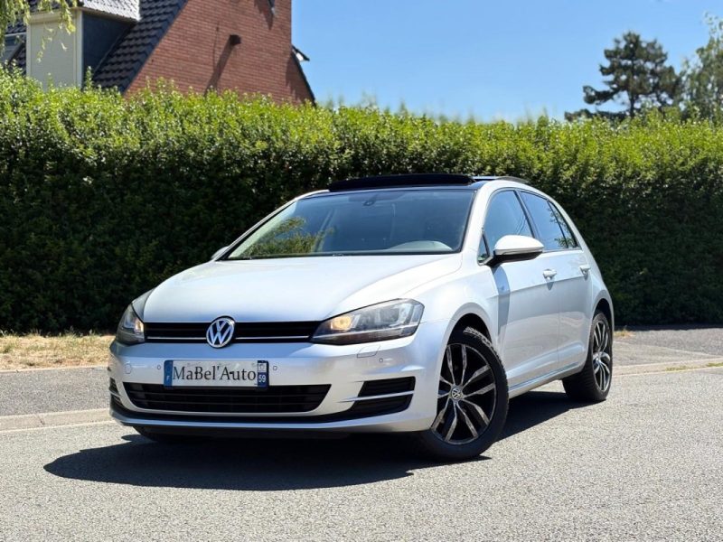 ✅ Magnifique VOLKSWAGEN GOLF VII 1.2 TSi HighLine // Première Main // Suivi Complet Volkswagen