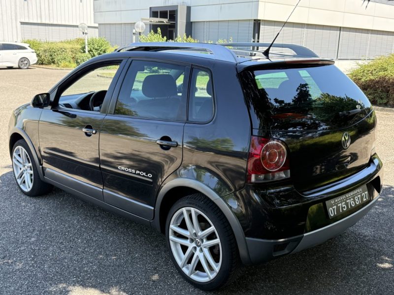 VOLKSWAGEN Cross Polo 1.4 80ch 5p Boite Auto  Garantie 6 Mois