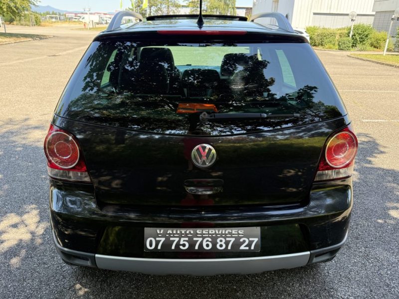 VOLKSWAGEN Cross Polo 1.4 80ch 5p Boite Auto  Garantie 6 Mois