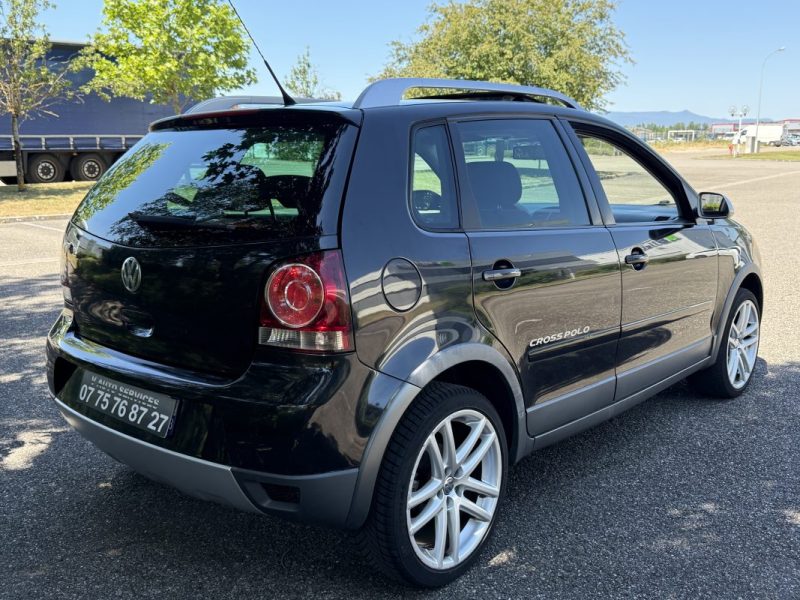 VOLKSWAGEN Cross Polo 1.4 80ch 5p Boite Auto  Garantie 6 Mois