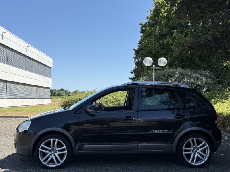 VOLKSWAGEN Cross Polo 1.4 80ch 5p Boite Auto  Garantie 6 Mois