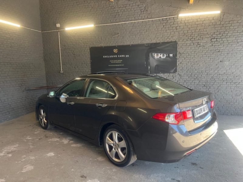 HONDA ACCORD 2.2 I-DTEC ELEGANCE 