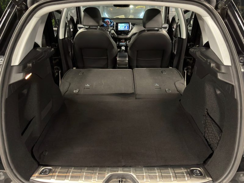 PEUGEOT 2008 PHASE 2 CROSSWAY 1.2 TURBO 130 Cv APPLE & ANDROID / TOIT PANORAMIQUE - GARANTIE 1 AN