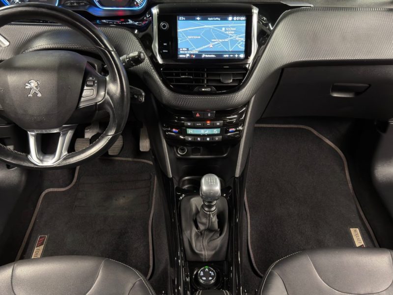 PEUGEOT 2008 PHASE 2 CROSSWAY 1.2 TURBO 130 Cv APPLE & ANDROID / TOIT PANORAMIQUE - GARANTIE 1 AN