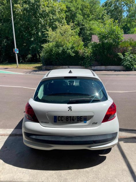 PEUGEOT 207 1.4 HDI 70CV