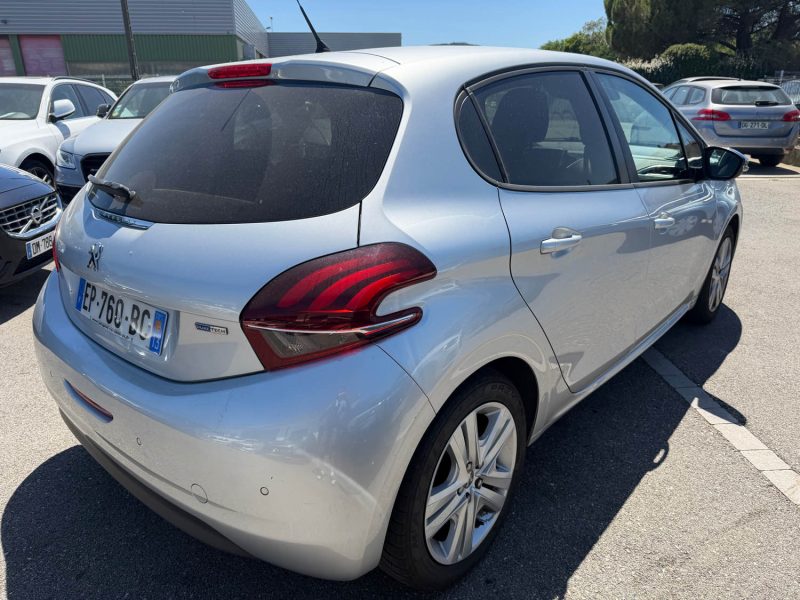 PEUGEOT 208 1.2  82 STYLE 2017