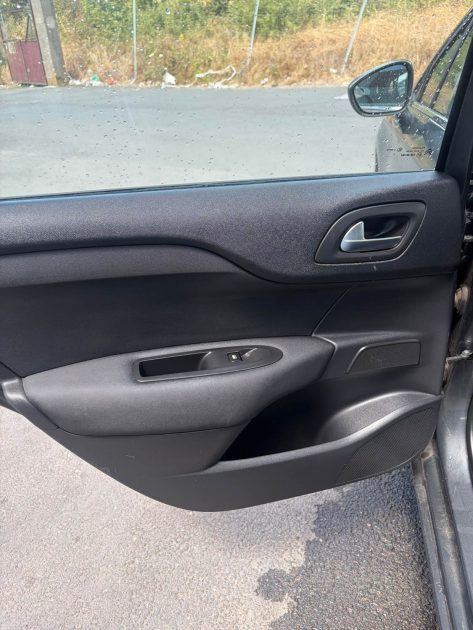 CITROEN C4 1.6 HDI 90 ch 