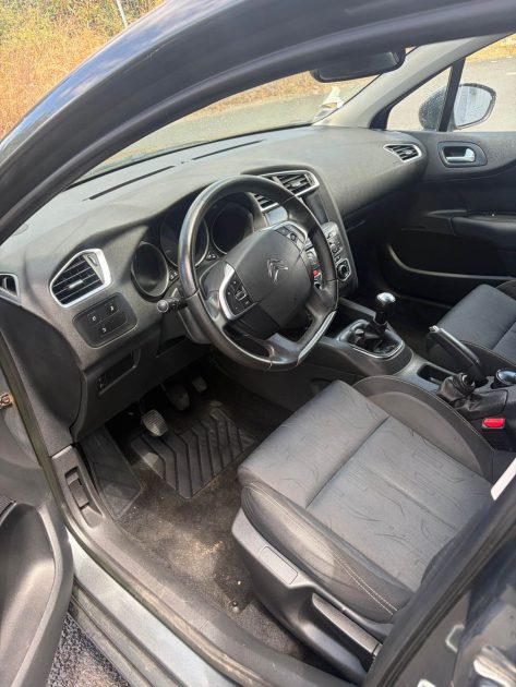 CITROEN C4 1.6 HDI 90 ch 