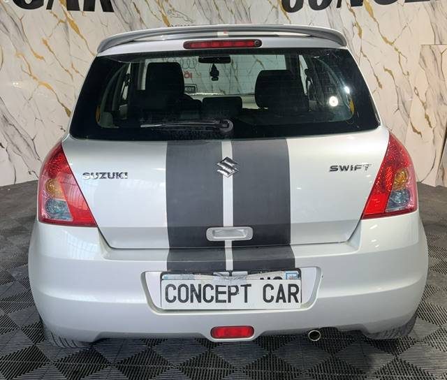 SUZUKI SWIFT 1.3 CONFORT 2009 - 61 324Kms - Climatisation - Premier Main - Suivit suzuki 