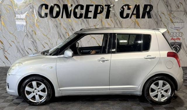 SUZUKI SWIFT 1.3 CONFORT 2009 - 61 324Kms - Climatisation - Premier Main - Suivit suzuki 