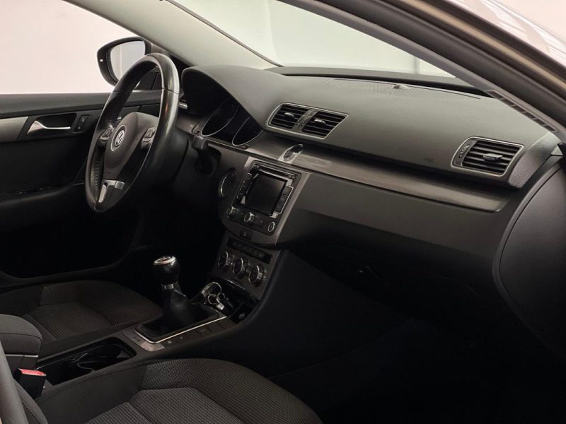 VOLKSWAGEN PASSAT 2.0 TDI 4MOTION 140 CH CONFORTLINE 