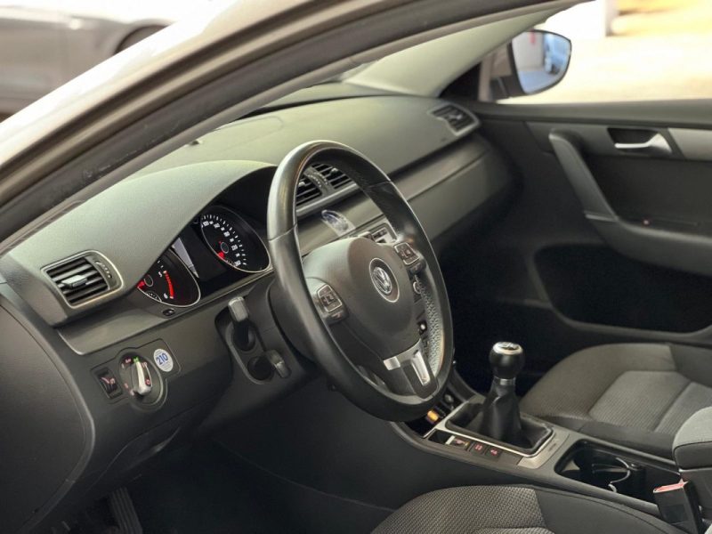 VOLKSWAGEN PASSAT 2.0 TDI 4MOTION 140 CH CONFORTLINE 