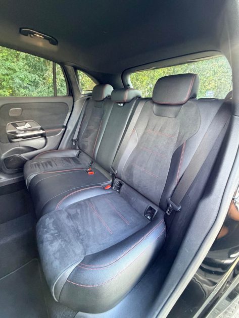 MERCEDES GLA 200 D 8G-DCT AMG LINE 2020