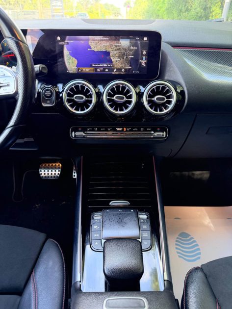 MERCEDES GLA 200 D 8G-DCT AMG LINE 2020