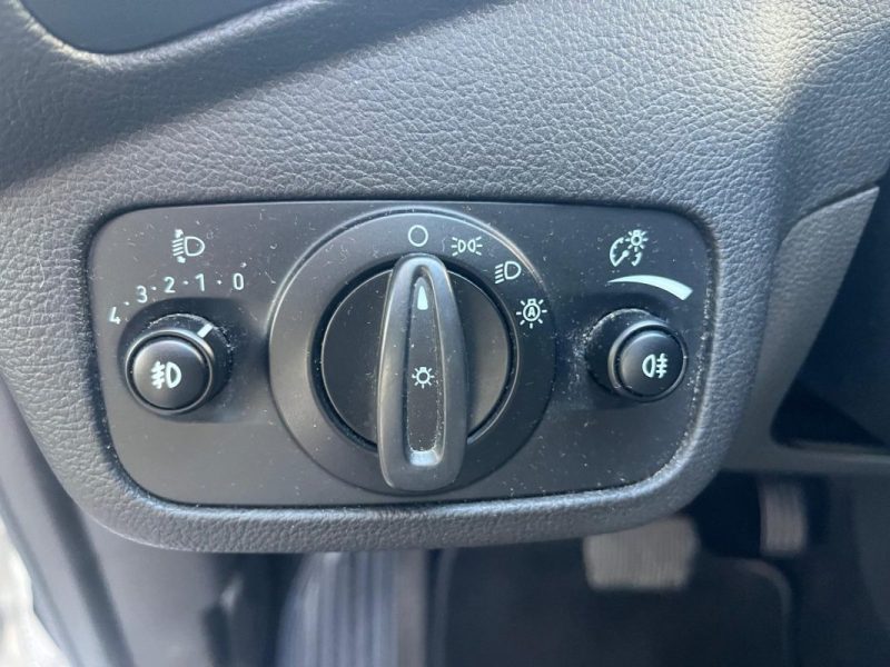 FORD C-Max Titanium II 150 ch Phase 2 2.0 TDCi PowerShift Boîte Automatique / Radars de recul