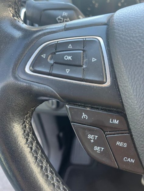 FORD C-Max Titanium II 150 ch Phase 2 2.0 TDCi PowerShift Boîte Automatique / Radars de recul
