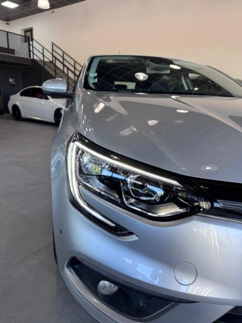 RENAULT MEGANE IV 1.5 DCI 110cv / DISTRIBUTION NEUF/ 5 PLACES
