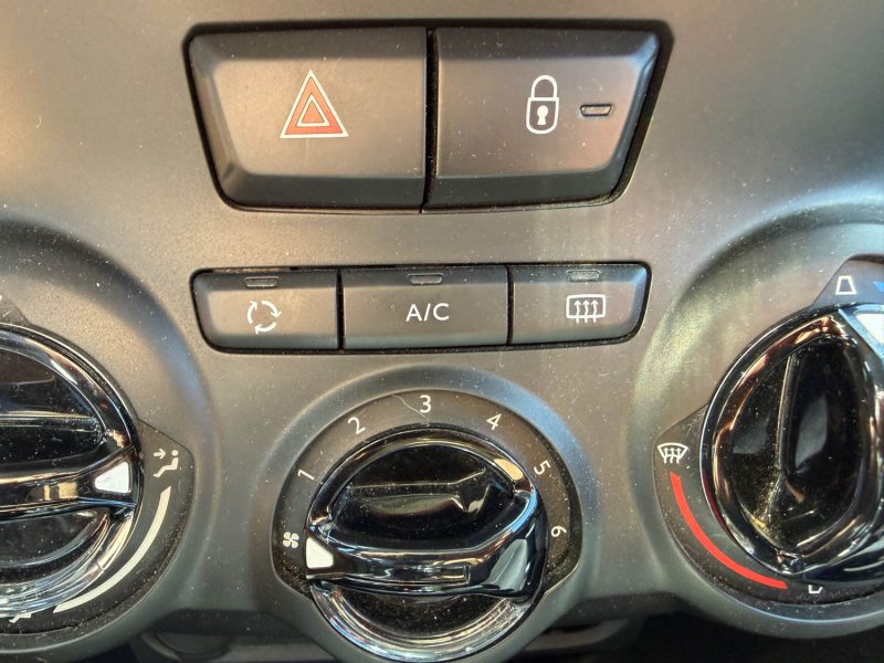 PEUGEOT 208 1.2 82CH TECH EDITION GARANTIE PHASE 2 