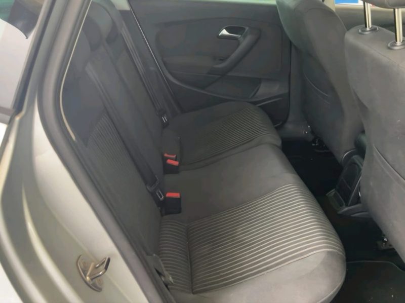VOLKSWAGEN POLO TDI HIGHLINE 2012 - 79631 KM