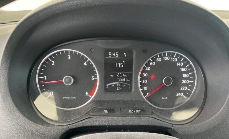 VOLKSWAGEN POLO TDI HIGHLINE 2012 - 79631 KM