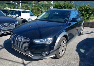 AUDI A4 ALLROAD 3.0 V6 TDI  2013 - 145093 KM
