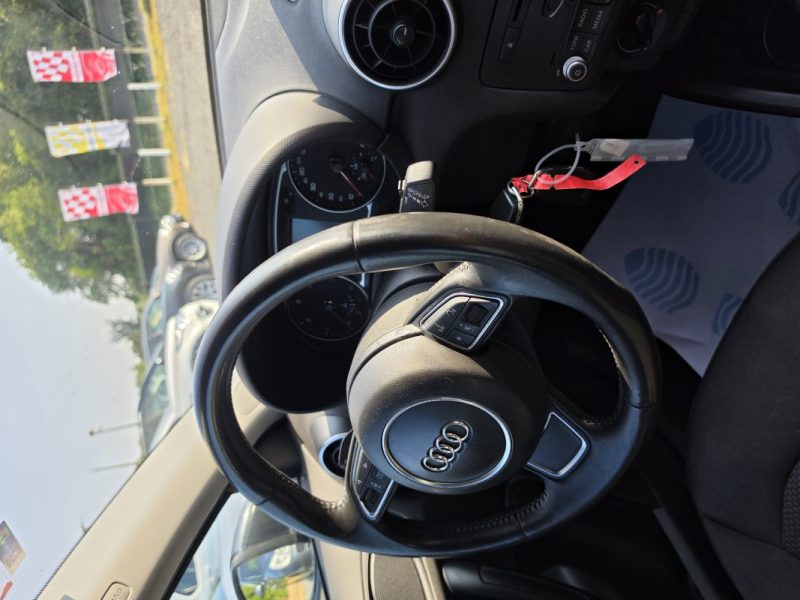 AUDI A1 SPORTBACK 1.6 TDI ATTRACTION 2012 - 89767 KM
