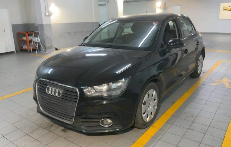 AUDI A1 SPORTBACK 1.6 TDI ATTRACTION 2012 - 89767 KM