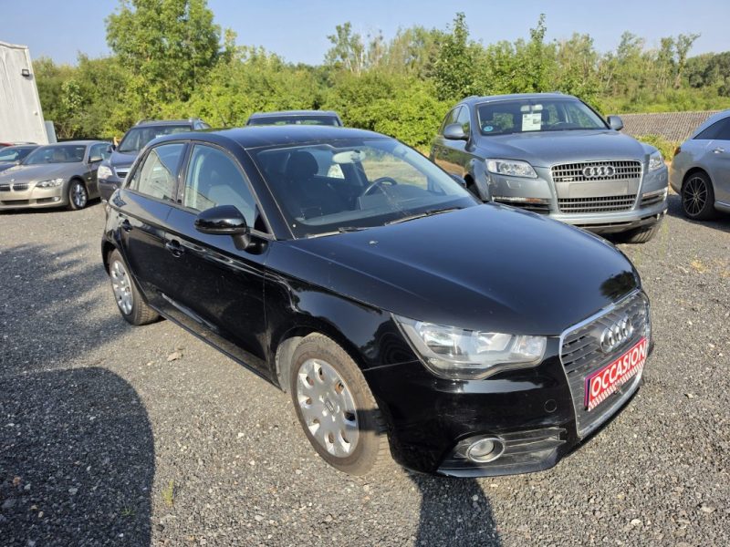 AUDI A1 SPORTBACK 1.6 TDI ATTRACTION 2012 - 89767 KM