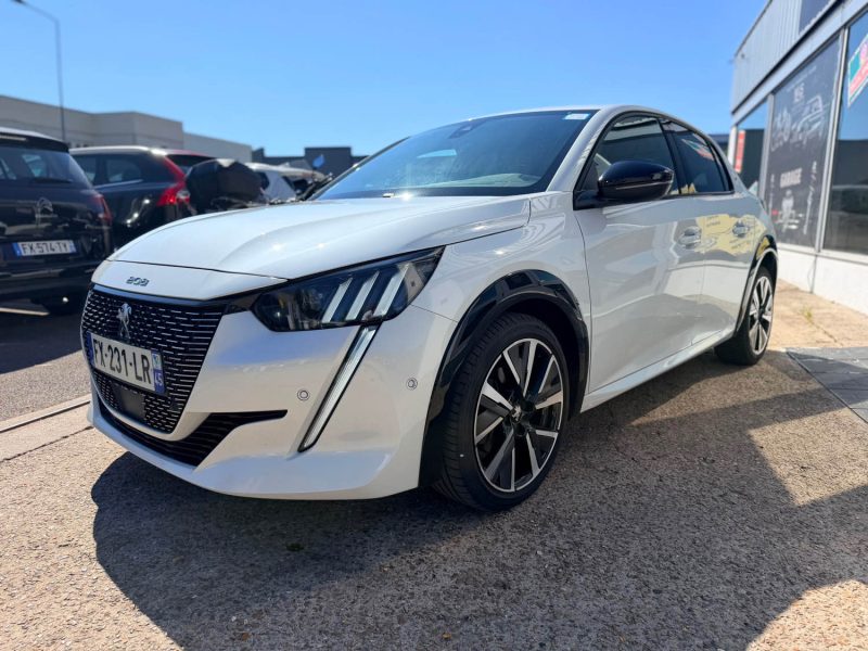 PEUGEOT 208 GT 1.2I 100CV GT EAT8 BVA 1ERE MAIN