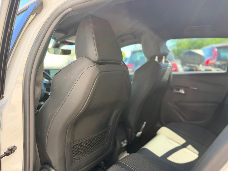 PEUGEOT 208 GT 1.2I 100CV GT EAT8 BVA 1ERE MAIN