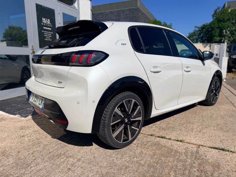 PEUGEOT 208 GT 1.2I 100CV GT EAT8 BVA 1ERE MAIN