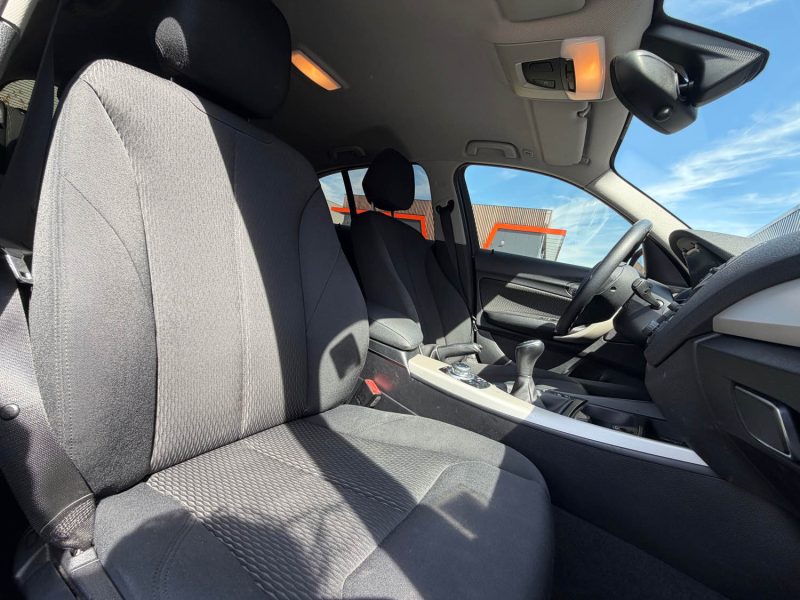 BMW Série 1 Lounge (F20) LCI 5 portes 118i 1.5 i 12V 136 cv