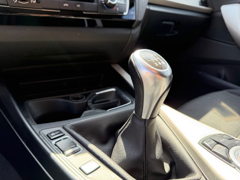 BMW Série 1 Lounge (F20) LCI 5 portes 118i 1.5 i 12V 136 cv