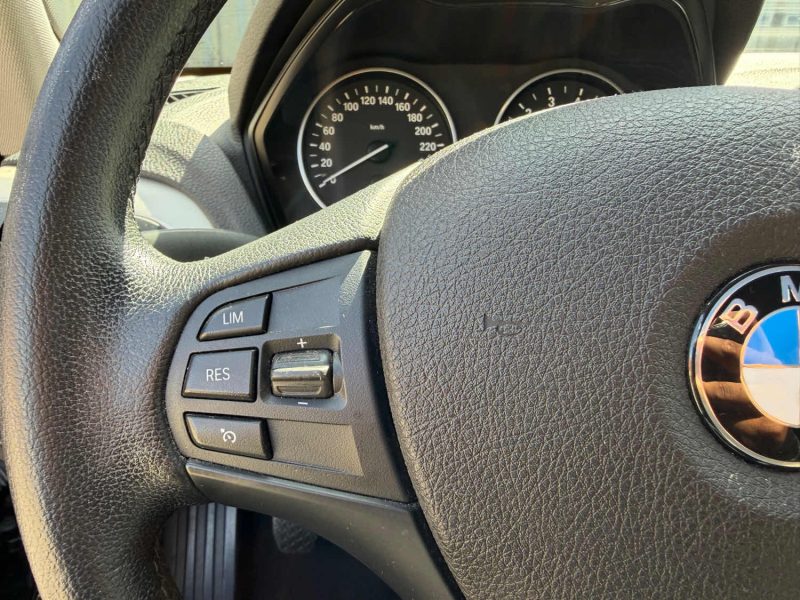 BMW Série 1 Lounge (F20) LCI 5 portes 118i 1.5 i 12V 136 cv