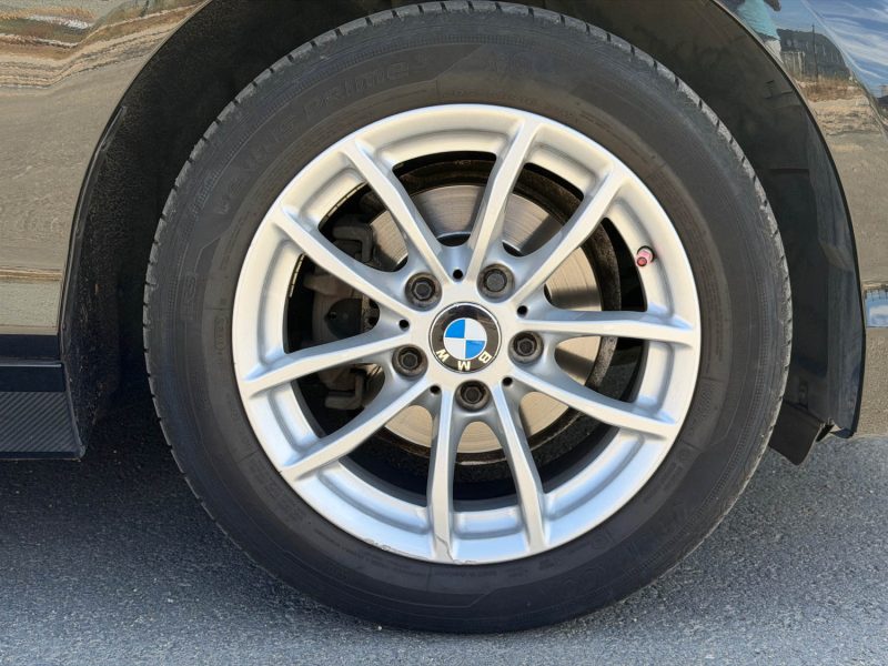 BMW Série 1 Lounge (F20) LCI 5 portes 118i 1.5 i 12V 136 cv