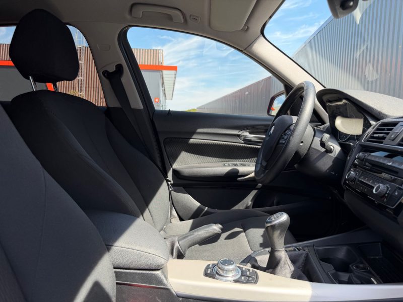 BMW Série 1 Lounge (F20) LCI 5 portes 118i 1.5 i 12V 136 cv