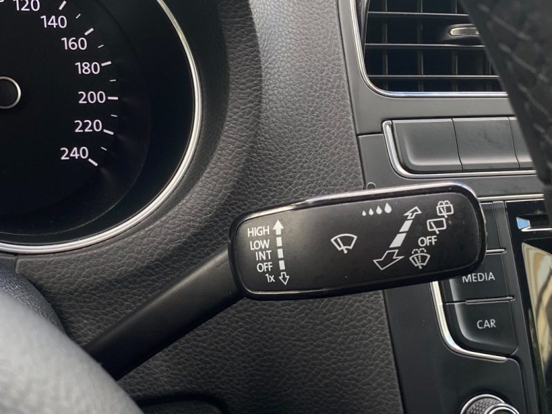 VW POLO V Phase 2 1.4 TDI 90CV CONFORTLINE  2015