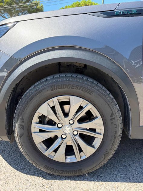 PEUGEOT 2008 1.2 PURE TECH 100 STYLE 