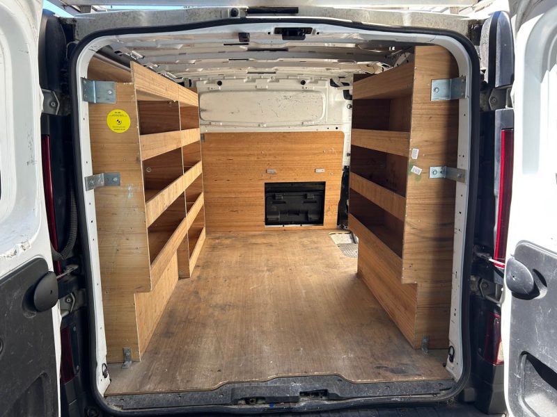RENAULT TRAFIC L1H1 1000 1.6 DCI 95 GRAND CONFORT 12/2020 PRIX HT : 7491 € PRIX TTC : 8990 €